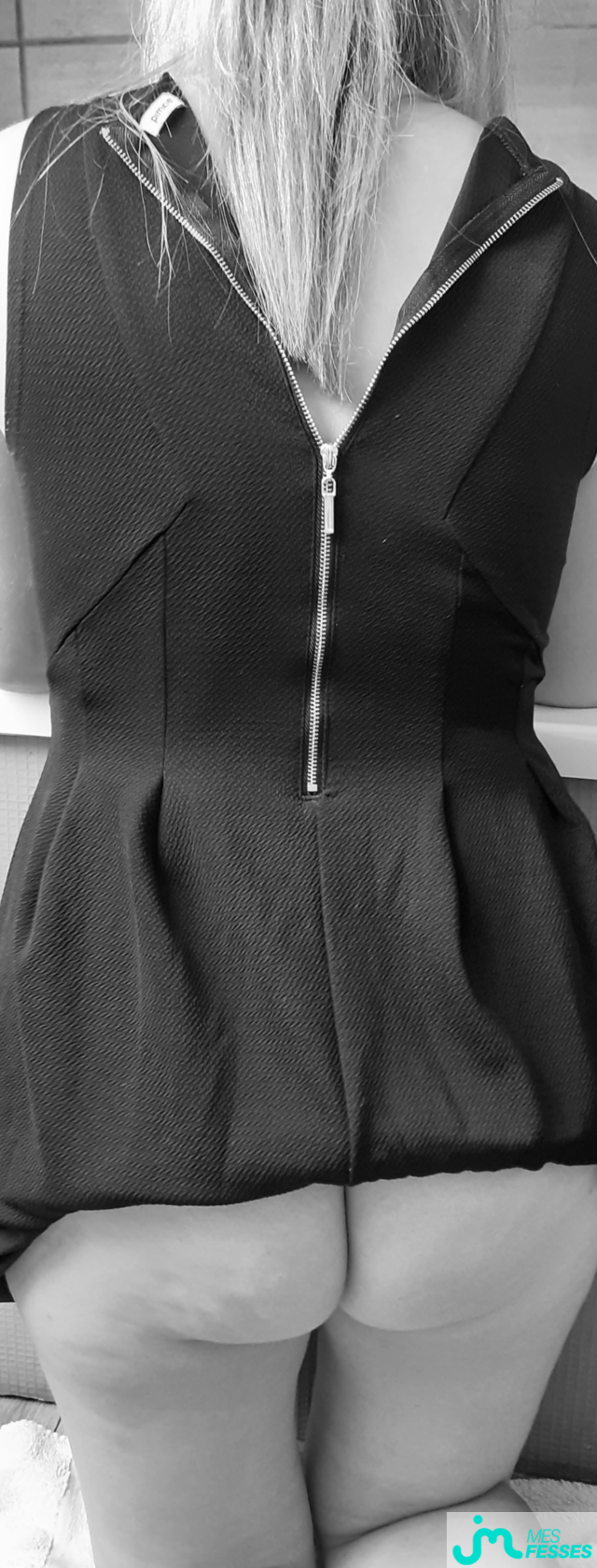 fesses de Blondepawgs