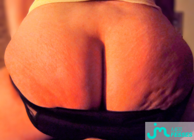 Photos de fesses : Le gros cul de ma blonde 🥰