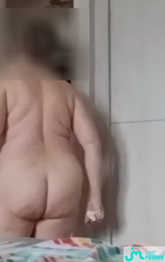 fesses de Lolo4145