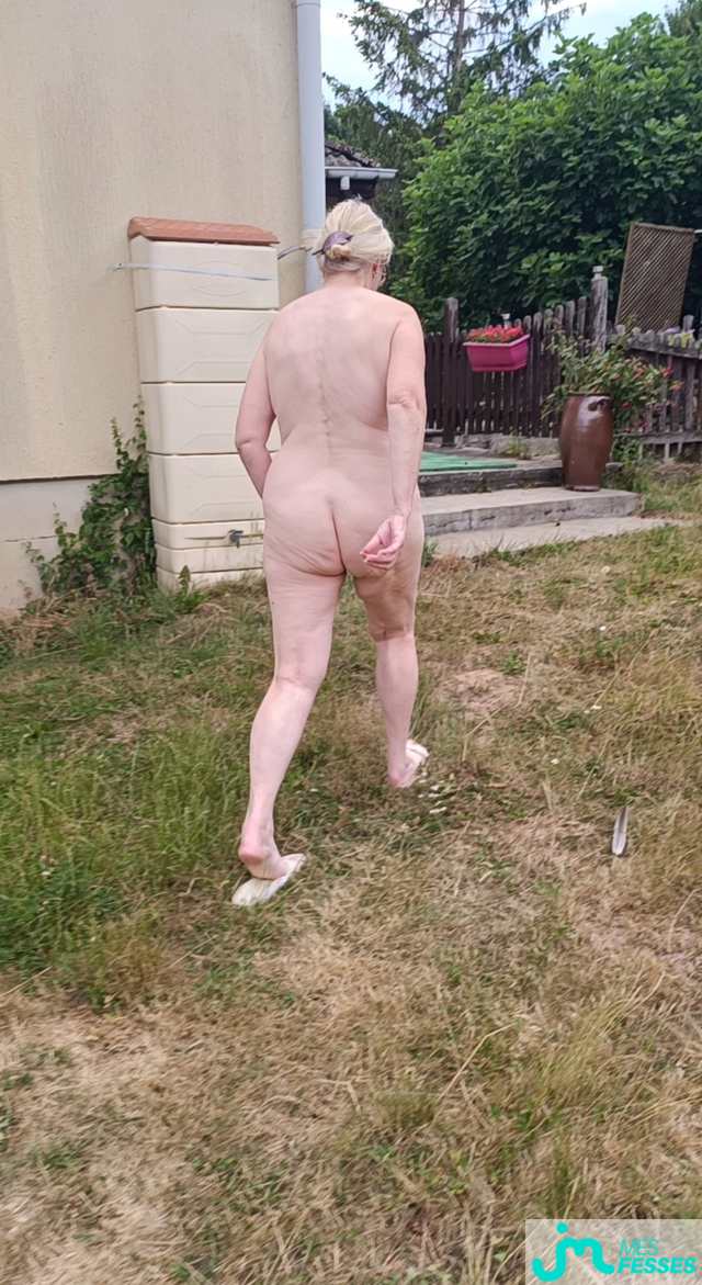 Photos de fesses : Mes fesses nues 