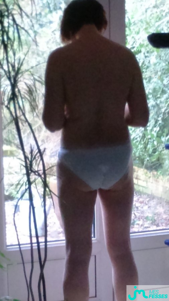 Photos de fesses : mon petit cul 