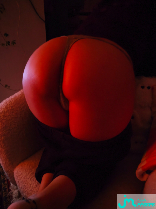 fesses de Hahaa